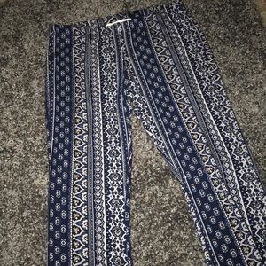 Tilly’s • Flared leggings • SIZE XS